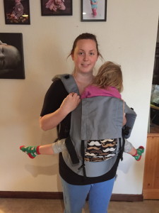 put shoulder straps on